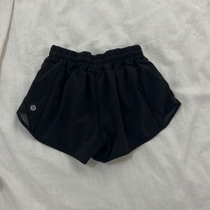 Lululemon Black Hotty Hot Shorts Size 2 - 2.5”